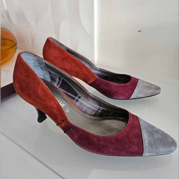 Aquatalia by Marvin K. Suede Burgundy Orange Grey Pumps US 6.5 - Picture 3 of 7
